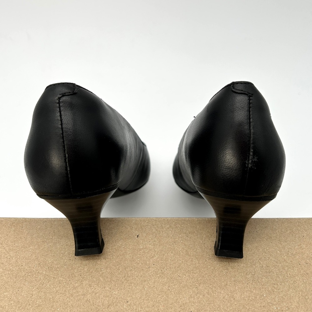 Womens Pumps Clarks Kepley Vine Size 9 Black Leather Heels Comfort Foam NEW - Picture 4 of 8
